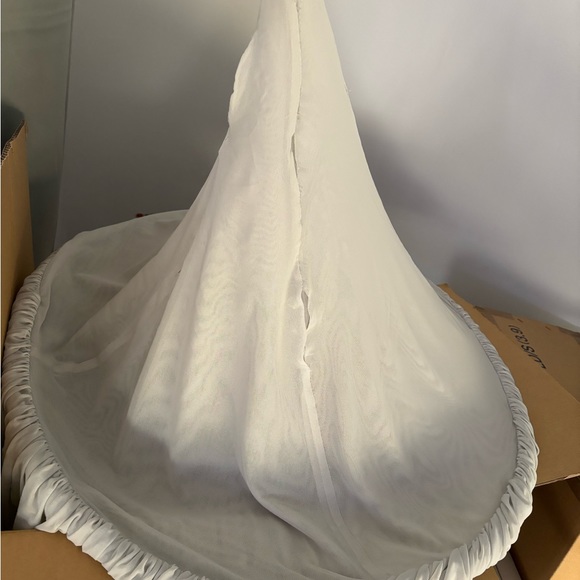 Spinkie dream canopy girls room decor - Picture 2 of 3